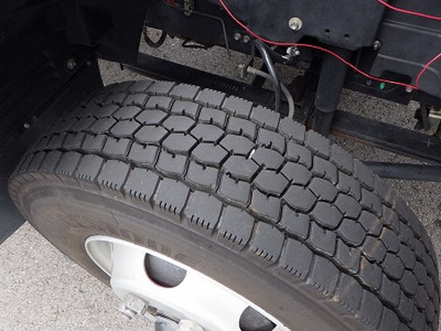 いすゞフォワードアルミウイング中型（4t）[写真34]