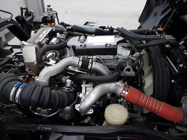 いすゞフォワードアルミウイング中型（4t）[写真38]