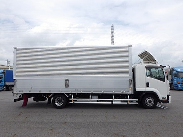 いすゞフォワードアルミウイング中型（4t）[写真08]