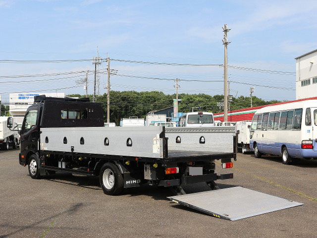 日野デュトロアルミブロック小型（2t・3t）[写真12]