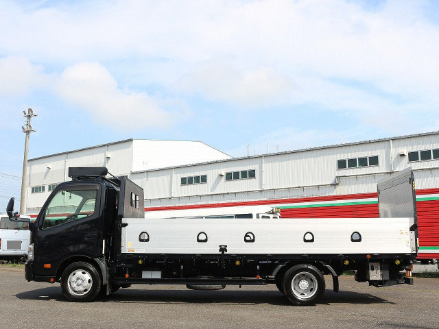 日野デュトロアルミブロック小型（2t・3t）[写真08]