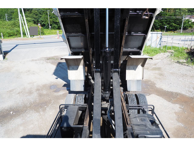 三菱ふそうファイター深ダンプ（土砂禁ダンプ）増トン（6t・8t）[写真11]