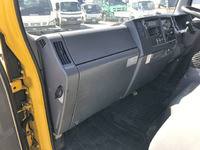 いすゞエルフ冷凍車（冷蔵車）小型（2t・3t）[写真30]