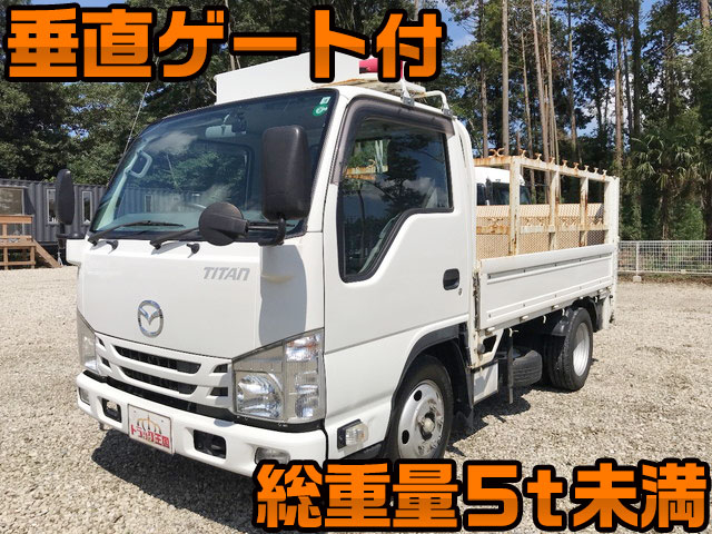 マツダタイタン平ボディ小型（2t・3t）TRG-LKR85A [写真01]