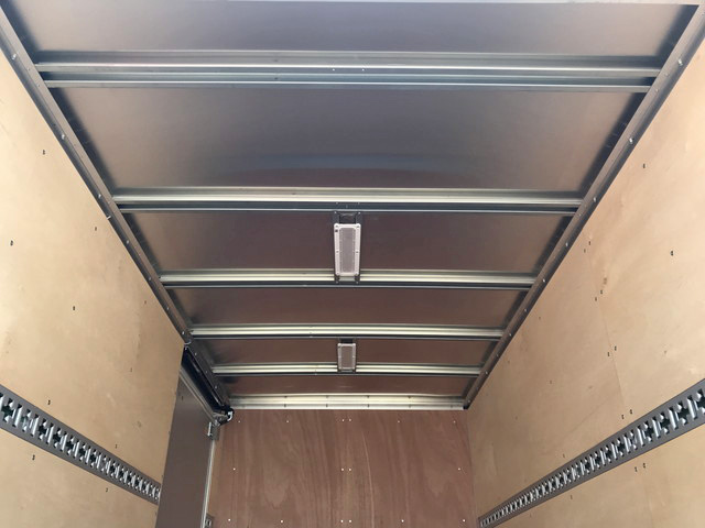 トヨタダイナアルミバン小型（2t・3t）[写真09]