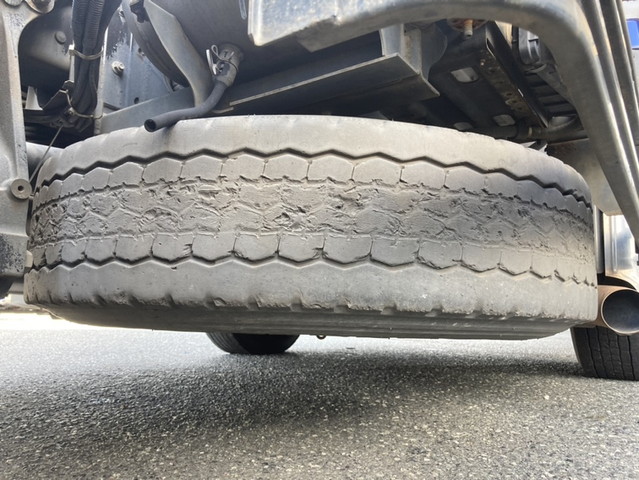 UDトラックスクオントレーラーヘッド（トラクターヘッド）大型（10t）[写真16]