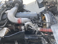 UDトラックスクオントレーラーヘッド（トラクターヘッド）大型（10t）[写真19]