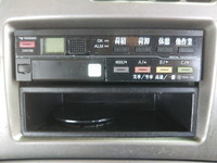 UDトラックスクオントレーラーヘッド（トラクターヘッド）大型（10t）[写真34]