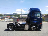 UDトラックスクオントレーラーヘッド（トラクターヘッド）大型（10t）[写真06]