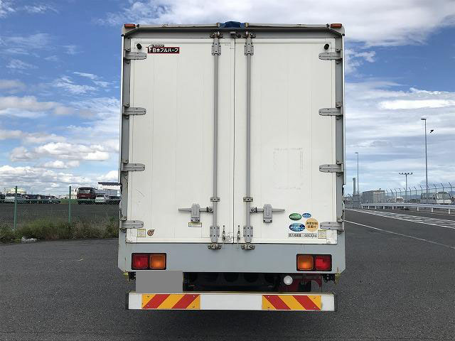 UDトラックスコンドルアルミウイング中型（4t）[写真09]