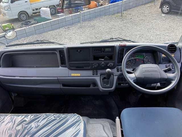 三菱ふそうキャンターダブルキャブ（Wキャブ）小型（2t・3t）[写真26]