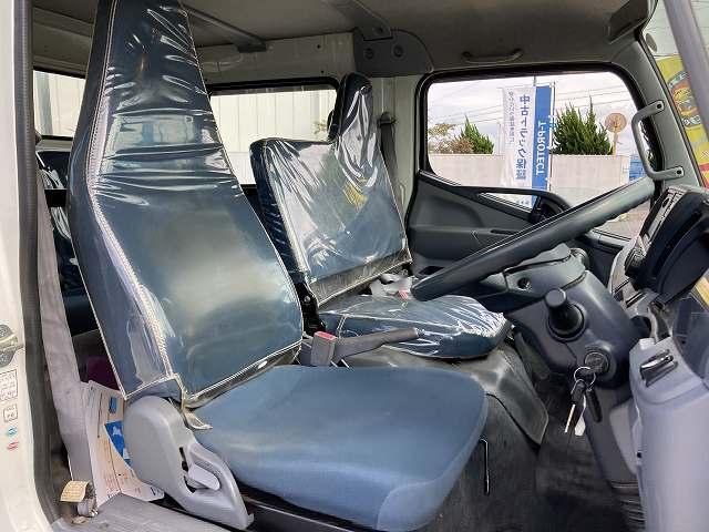 三菱ふそうキャンターダブルキャブ（Wキャブ）小型（2t・3t）[写真29]
