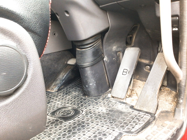 UDトラックスクオンアルミウイング大型（10t）[写真30]