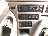 UDトラックスクオンアルミウイング大型（10t）[写真33]