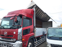 UDトラックスクオンアルミウイング大型（10t）[写真05]