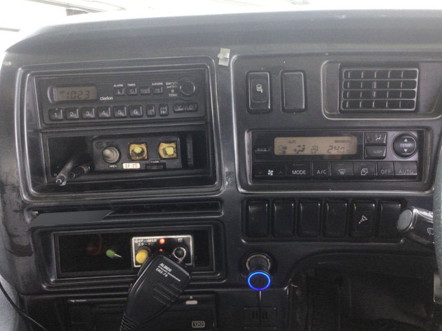 UDトラックスビッグサムダンプ大型（10t）[写真31]