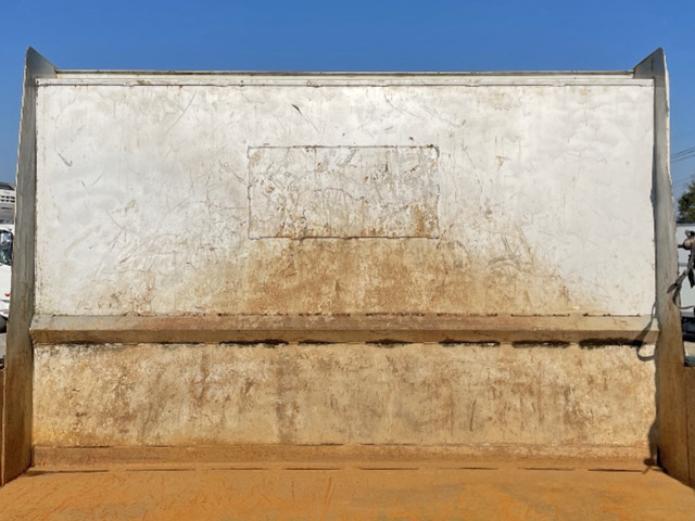 UDトラックスコンドルダンプ中型（4t）[写真12]