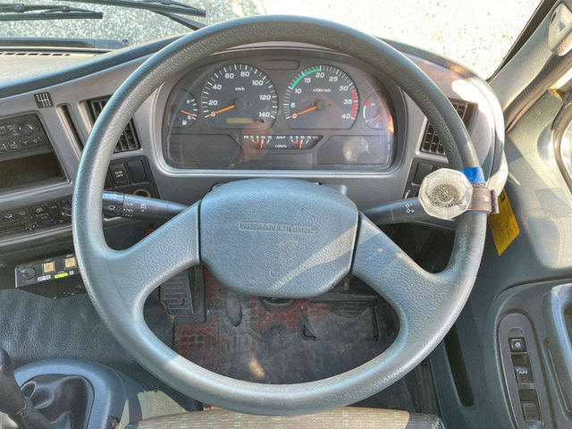 UDトラックスコンドルダンプ中型（4t）[写真37]