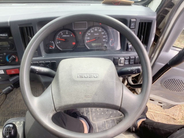 いすゞエルフダンプ小型（2t・3t）[写真23]