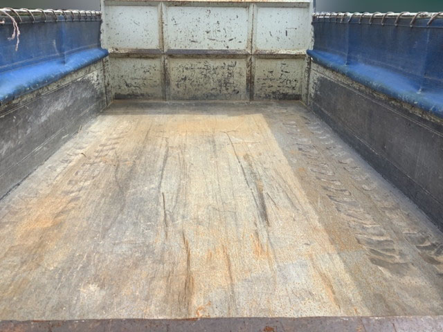 いすゞエルフダンプ小型（2t・3t）[写真09]