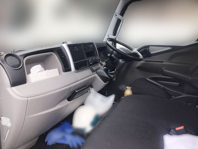 三菱ふそうキャンター平ボディ小型（2t・3t）[写真19]