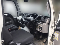 三菱ふそうキャンター平ボディ小型（2t・3t）[写真20]