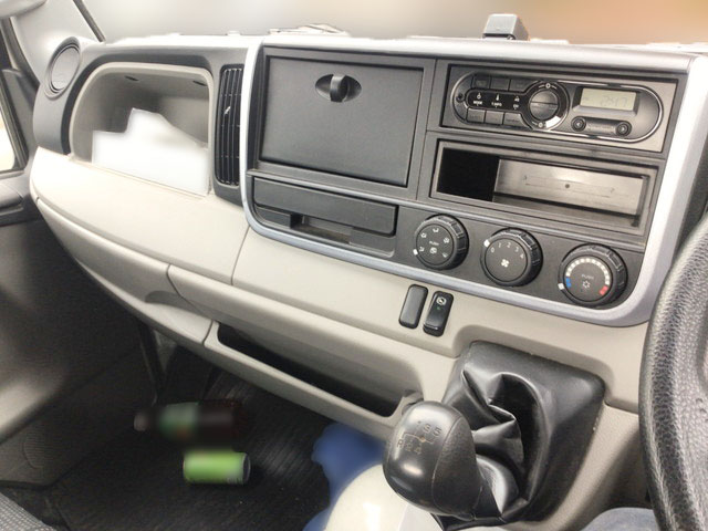 三菱ふそうキャンター平ボディ小型（2t・3t）[写真21]