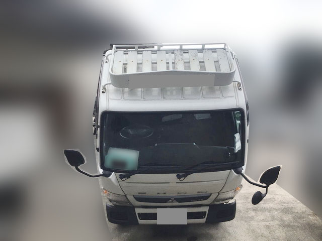 三菱ふそうキャンター平ボディ小型（2t・3t）[写真06]