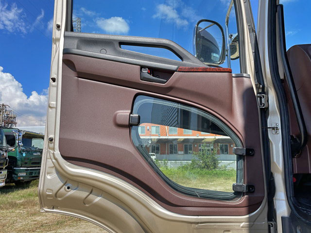 日野プロフィアアルミウイング大型（10t）[写真23]