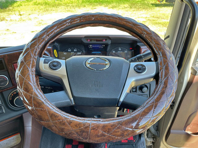 日野プロフィアアルミウイング大型（10t）[写真31]