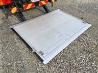 日野レンジャー冷凍車（冷蔵車）中型（4t）[写真12]