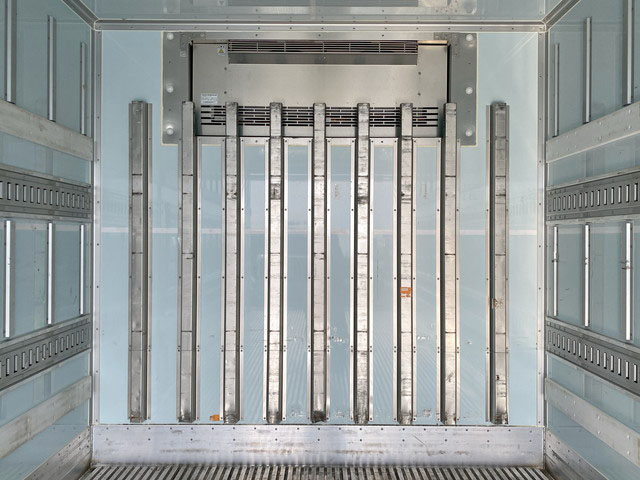 日野レンジャー冷凍車（冷蔵車）中型（4t）[写真17]