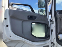 UDトラックスクオンアルミウイング大型（10t）[写真30]