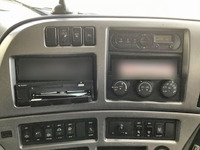 UDトラックスクオンアルミウイング大型（10t）[写真37]