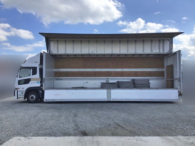 UDトラックスクオンアルミウイング大型（10t）[写真06]