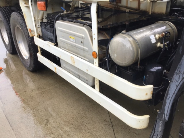 いすゞギガミキサー車（コンクリートミキサー）大型（10t）[写真15]