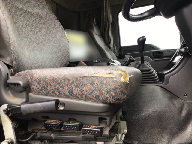 いすゞギガミキサー車（コンクリートミキサー）大型（10t）[写真29]