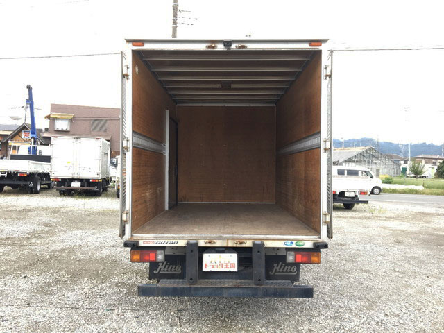 日野デュトロアルミバン小型（2t・3t）[写真11]