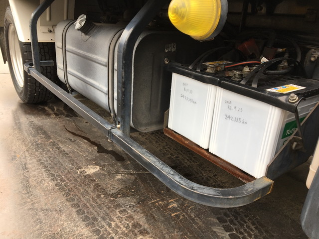 日野デュトロアルミバン小型（2t・3t）[写真16]