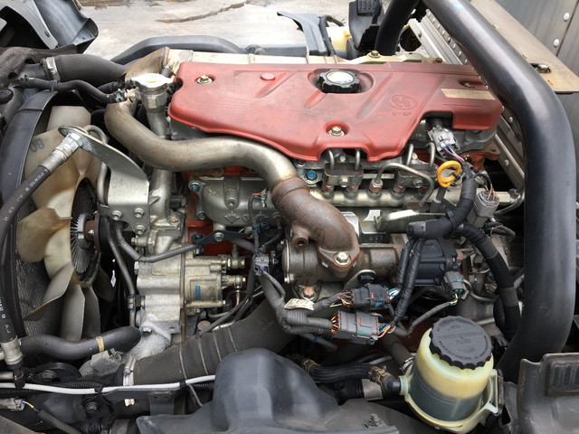 日野デュトロアルミバン小型（2t・3t）[写真24]