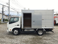 日野デュトロアルミバン小型（2t・3t）[写真06]