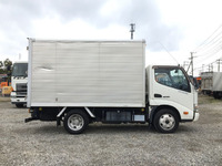 日野デュトロアルミバン小型（2t・3t）[写真07]