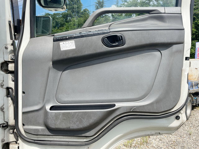 三菱ふそうスーパーグレートパネルウイング大型（10t）[写真27]