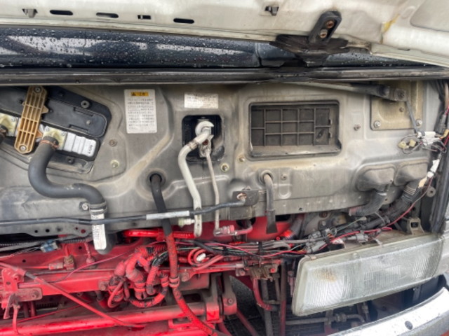 UDトラックスコンドルセーフティクレーン4段増トン（6t・8t）[写真15]