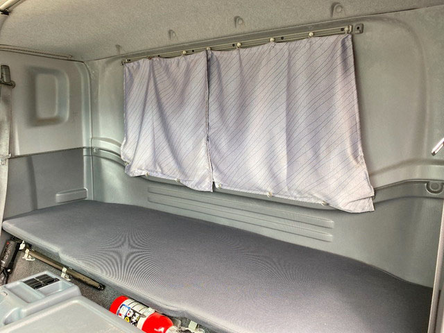 いすゞフォワードアルミブロック増トン（6t・8t）[写真35]