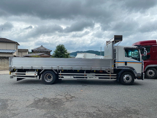 いすゞフォワードアルミブロック増トン（6t・8t）[写真06]