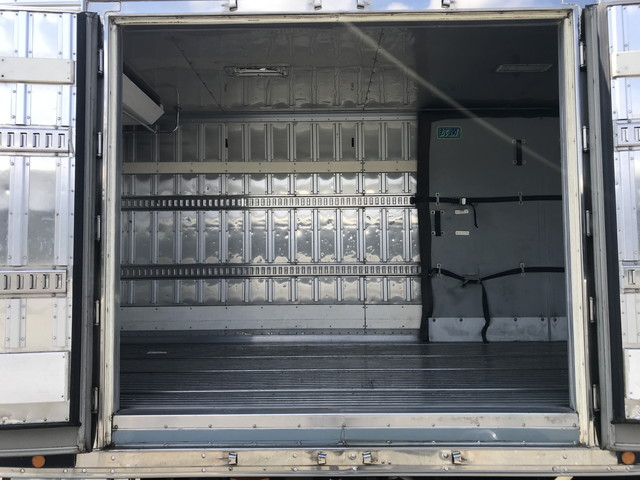 日野レンジャー冷凍車（冷蔵車）中型（4t）[写真08]