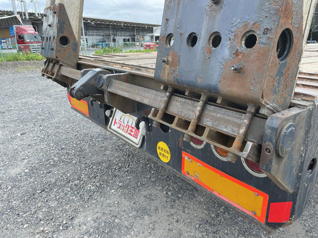 いすゞギガセルフローダー大型（10t）[写真13]