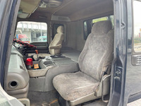 いすゞギガセルフローダー大型（10t）[写真30]