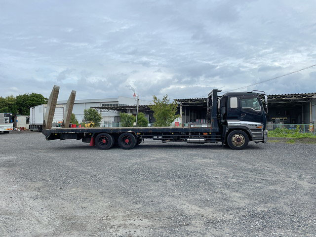 いすゞギガセルフローダー大型（10t）[写真05]